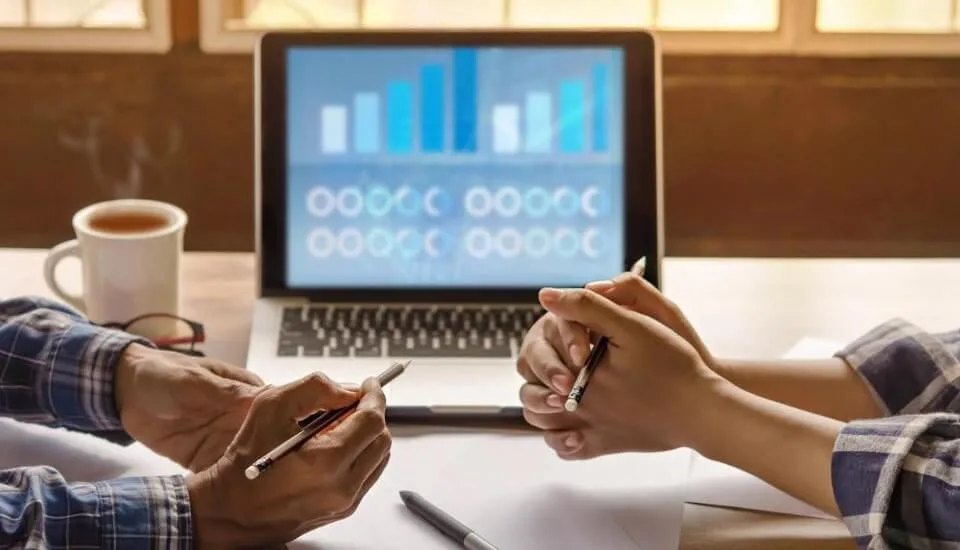 Increase agility and flexibility with cloud-based hybrid solutions